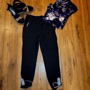 Celia, elastic waist, capri's